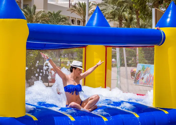 Seagull - Families And Couples Only 4*